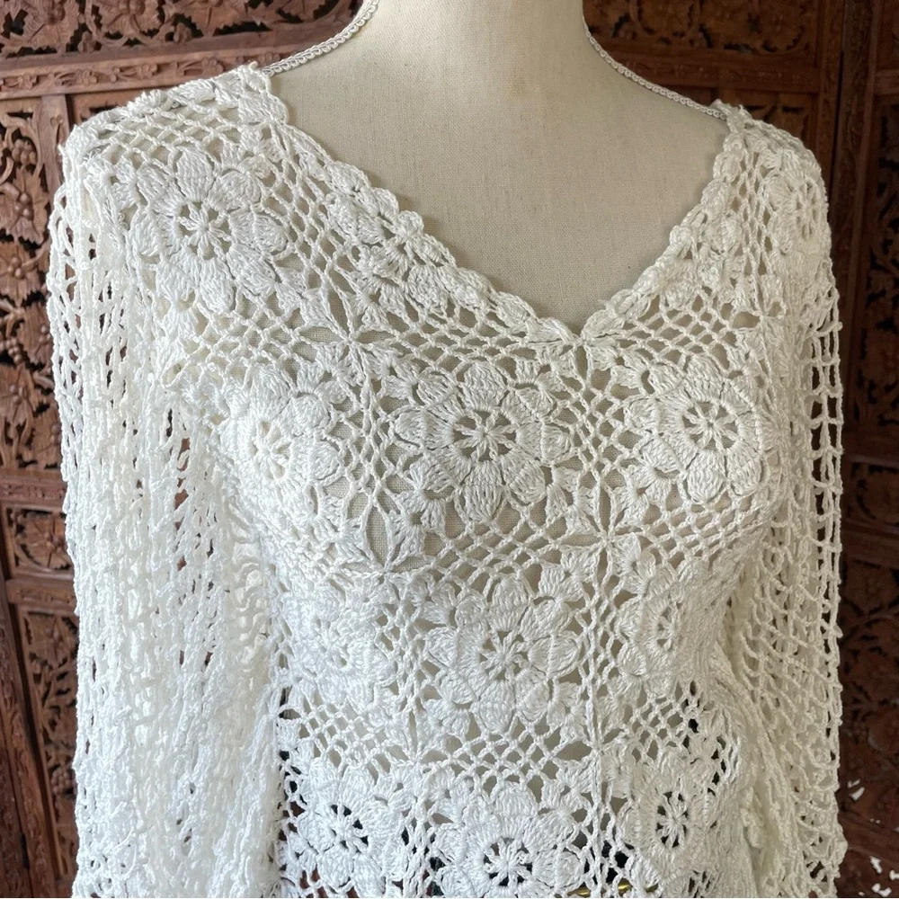 True Vintage White Boho Crochet Bell Angel Sleeve Top - Picture 4 of 10